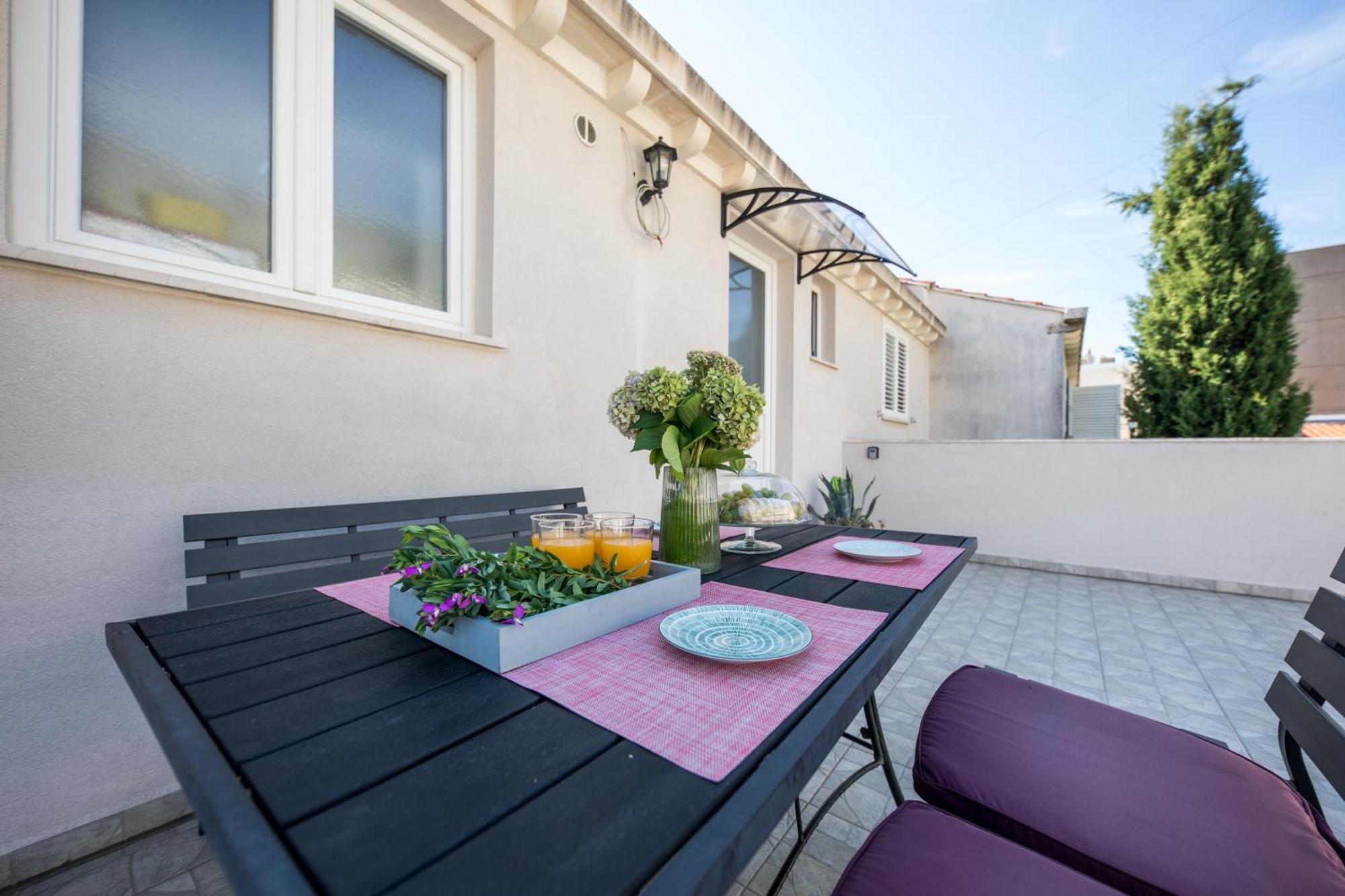 Ellu Apartment Dubrovnik Buitenkant foto